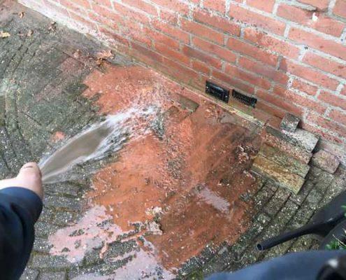 Schoonwerken ventilatie kokers uden