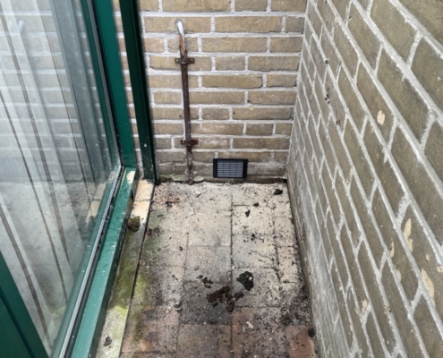 Kruipruimte ventilatie gaat schimmels tegen in Roosendaal