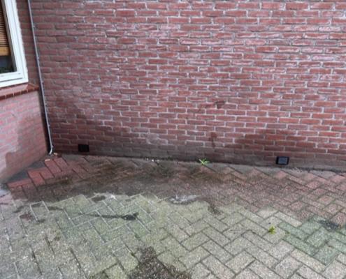 Kruipruimte ventilatie gaat schimmels tegen in Helden