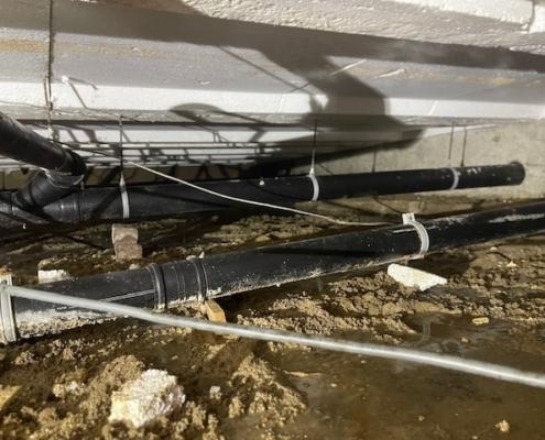 Kruipruimte ventilatie gaat schimmels tegen in Alphen aan den Rijn